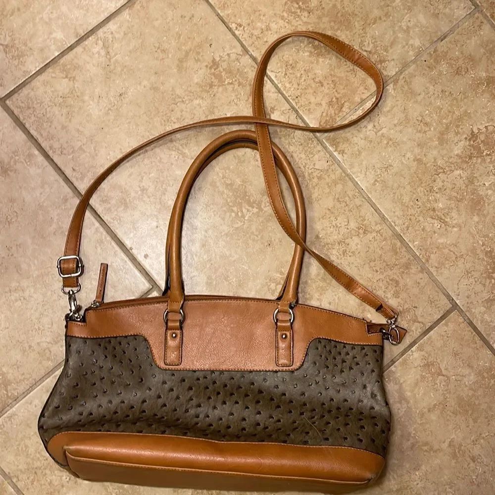 Tan vintage handbag 